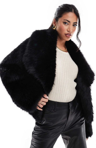 Abrigo corto de pelo