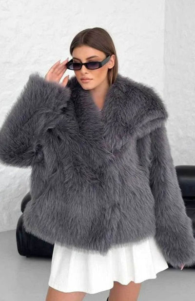 Abrigo corto de pelo